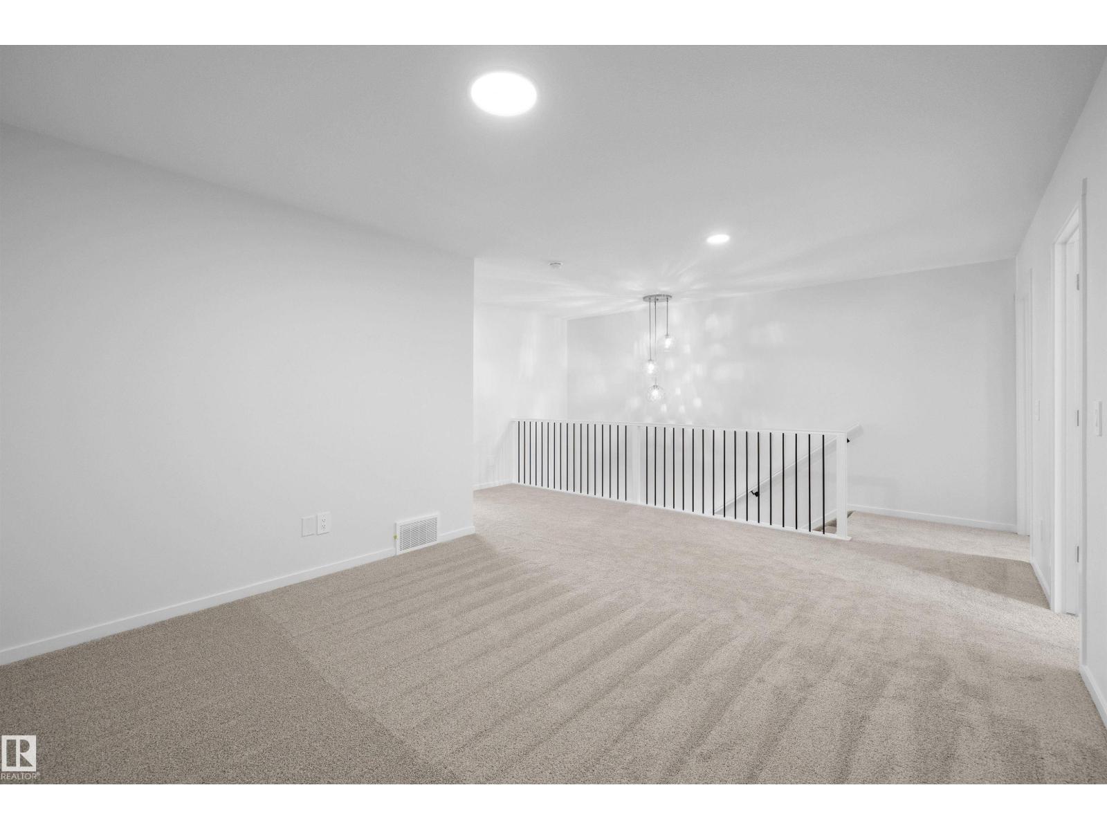 15744 7 ST NE - 22