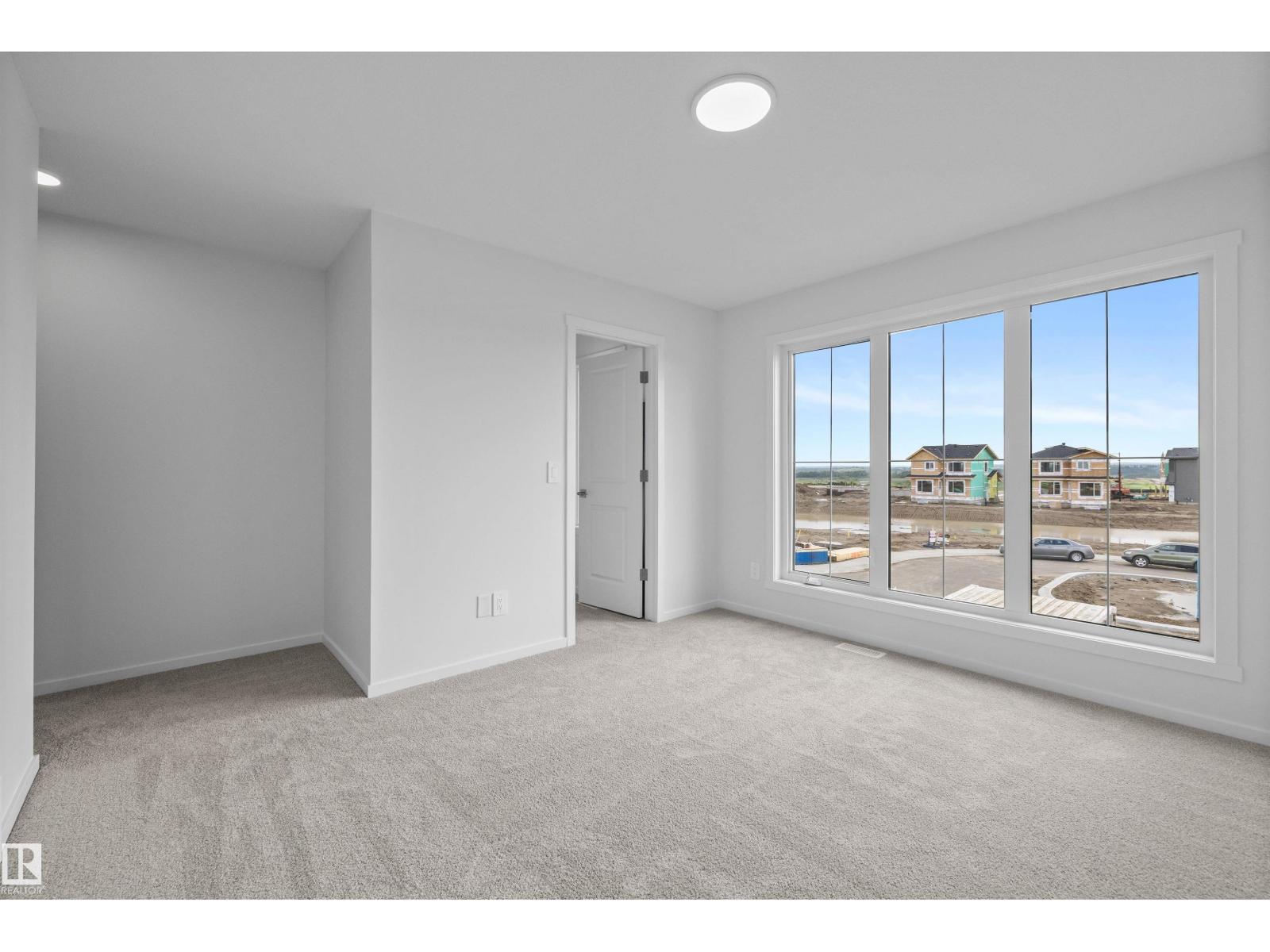 15744 7 ST NE - 33
