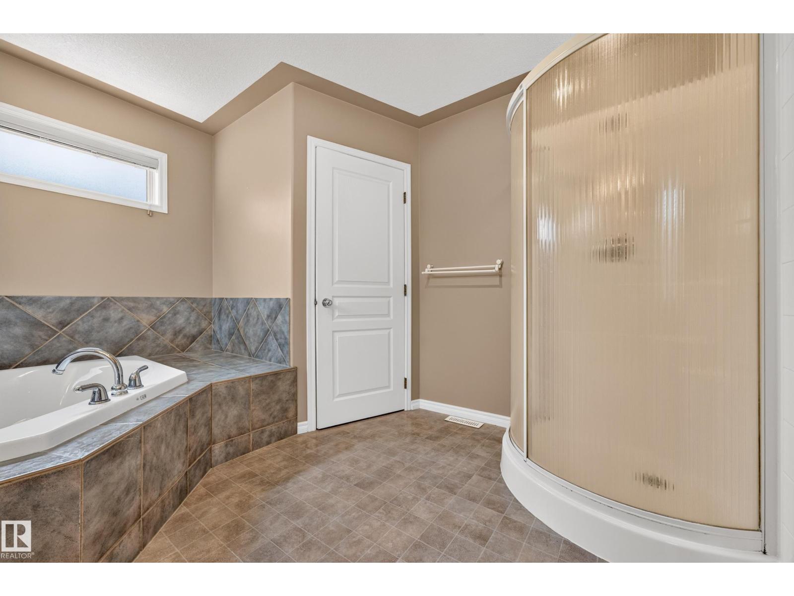 395 Meadowview TC — photo 23
