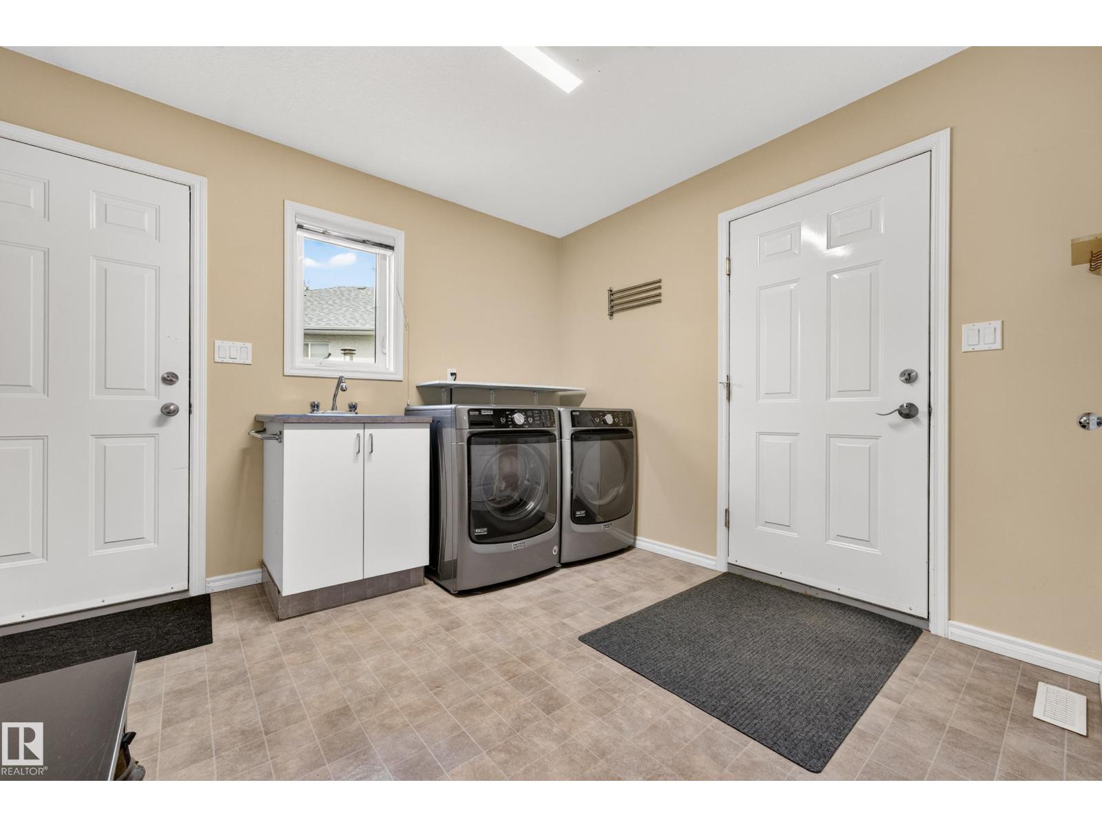 395 Meadowview TC — photo 27