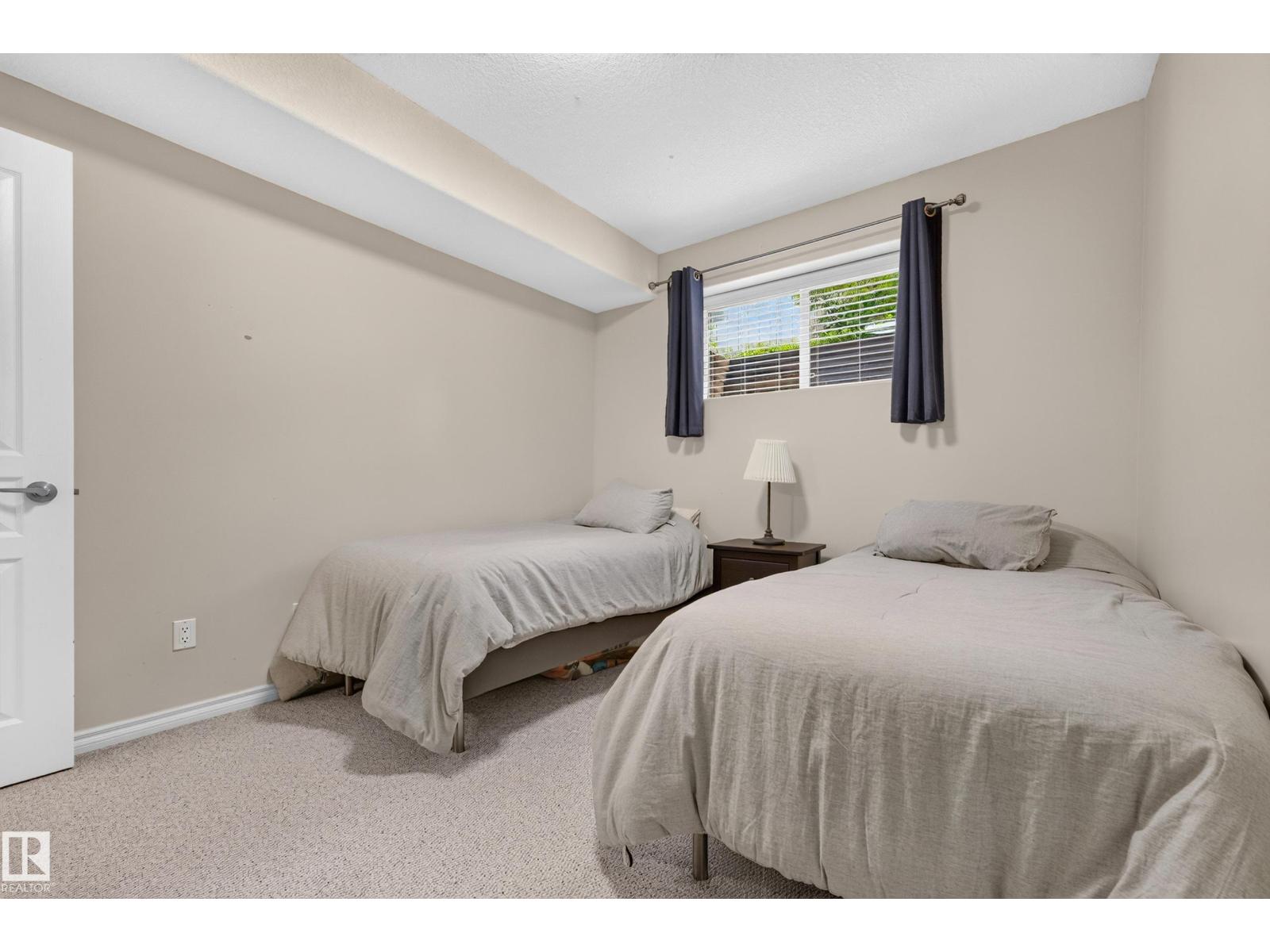 395 Meadowview TC — photo 43