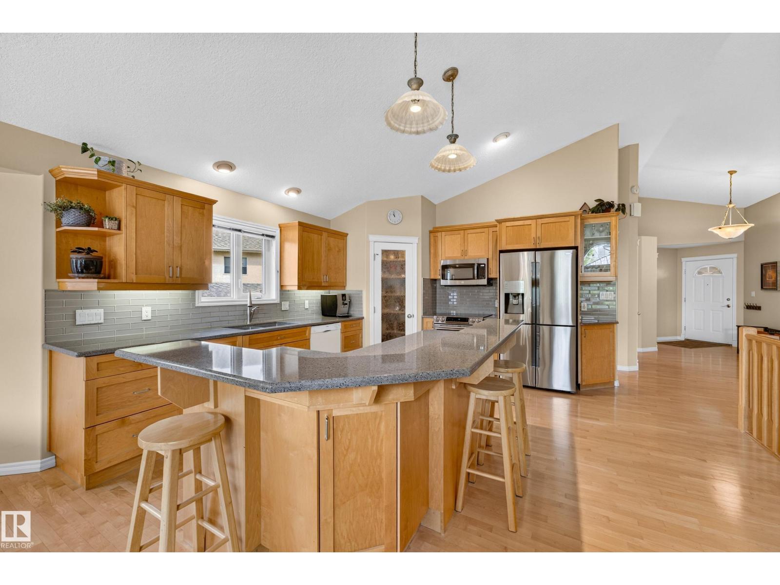 395 Meadowview TC — photo 7