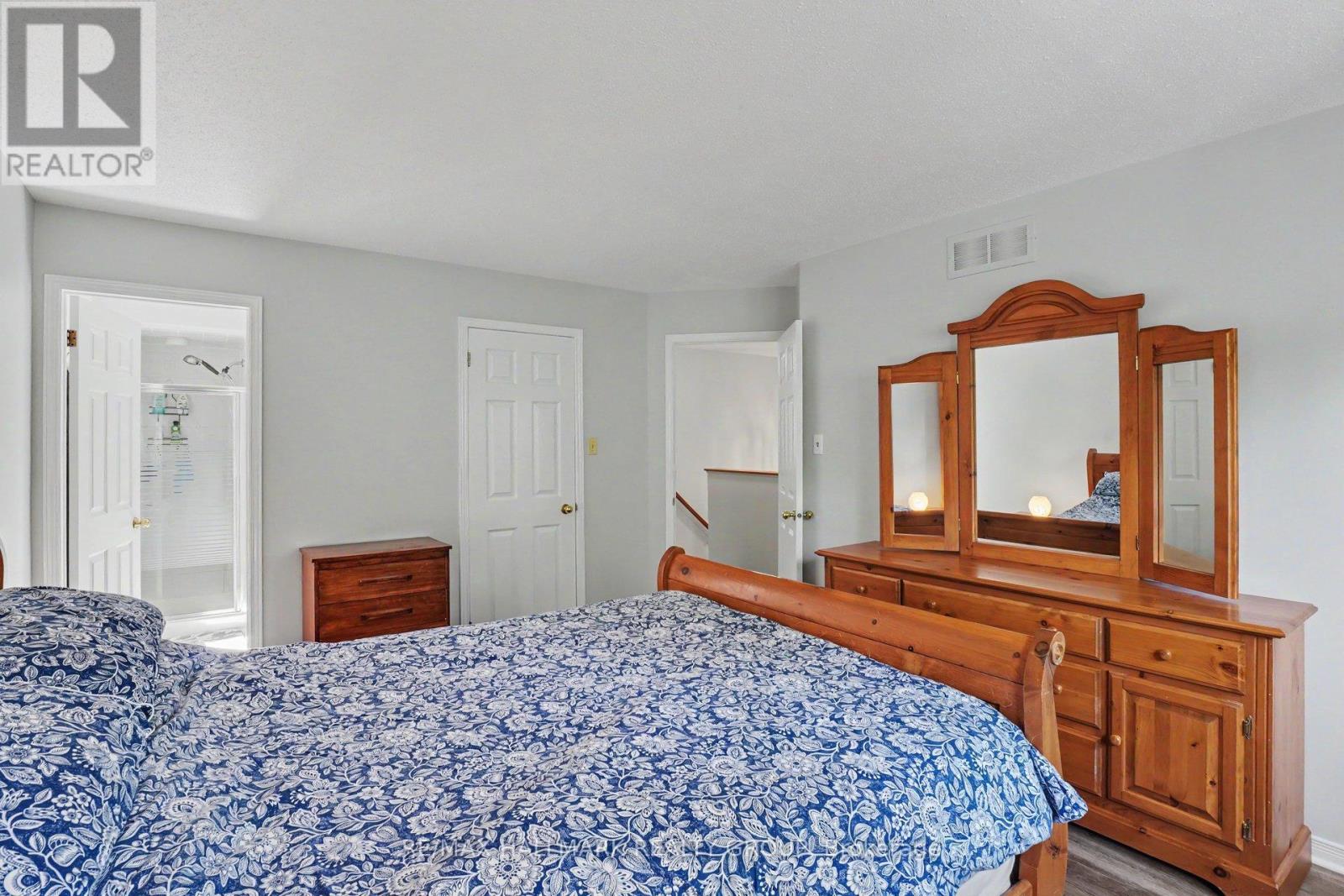4 Bed, 3 Bath House for Sale in Ottawa – 29 CARBERY DRIVE, Ottawa – MLS# X13463950 - Image 18
