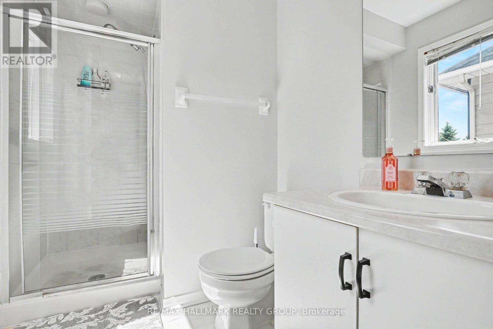 4 Bed, 3 Bath House for Sale in Ottawa – 29 CARBERY DRIVE, Ottawa – MLS# X13463950 - Image 20