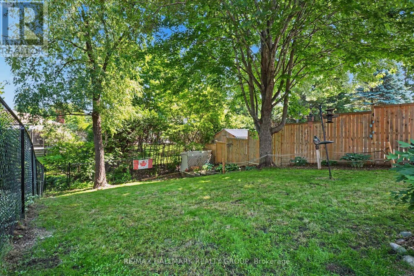 4 Bed, 3 Bath House for Sale in Ottawa – 29 CARBERY DRIVE, Ottawa – MLS# X13463950 - Image 29