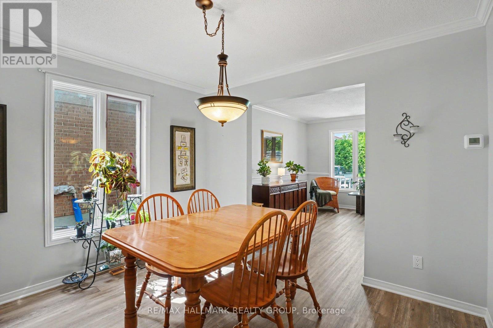 4 Bed, 3 Bath House for Sale in Ottawa – 29 CARBERY DRIVE, Ottawa – MLS# X13463950 - Image 7