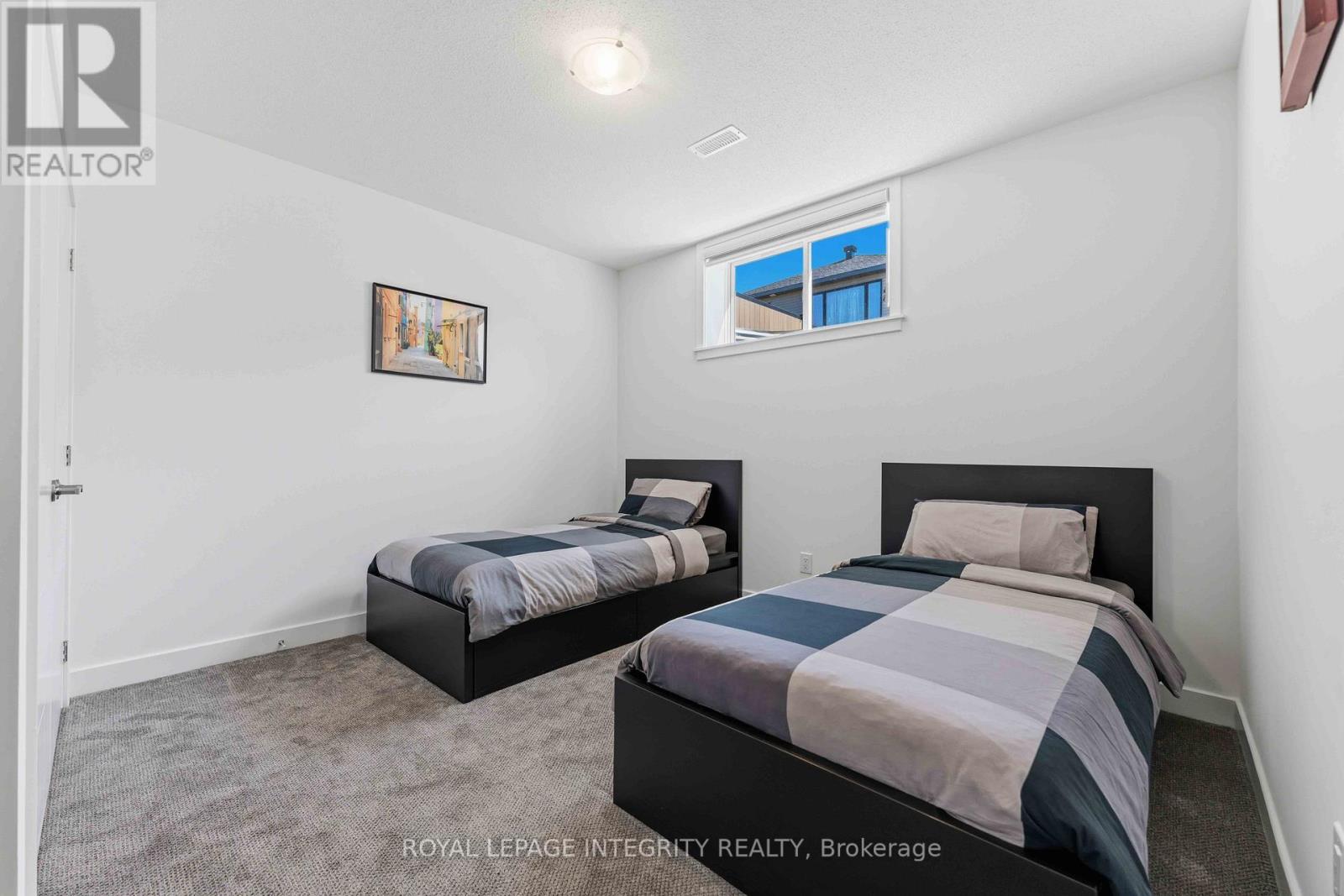698 ODYSSEY WAY - 32