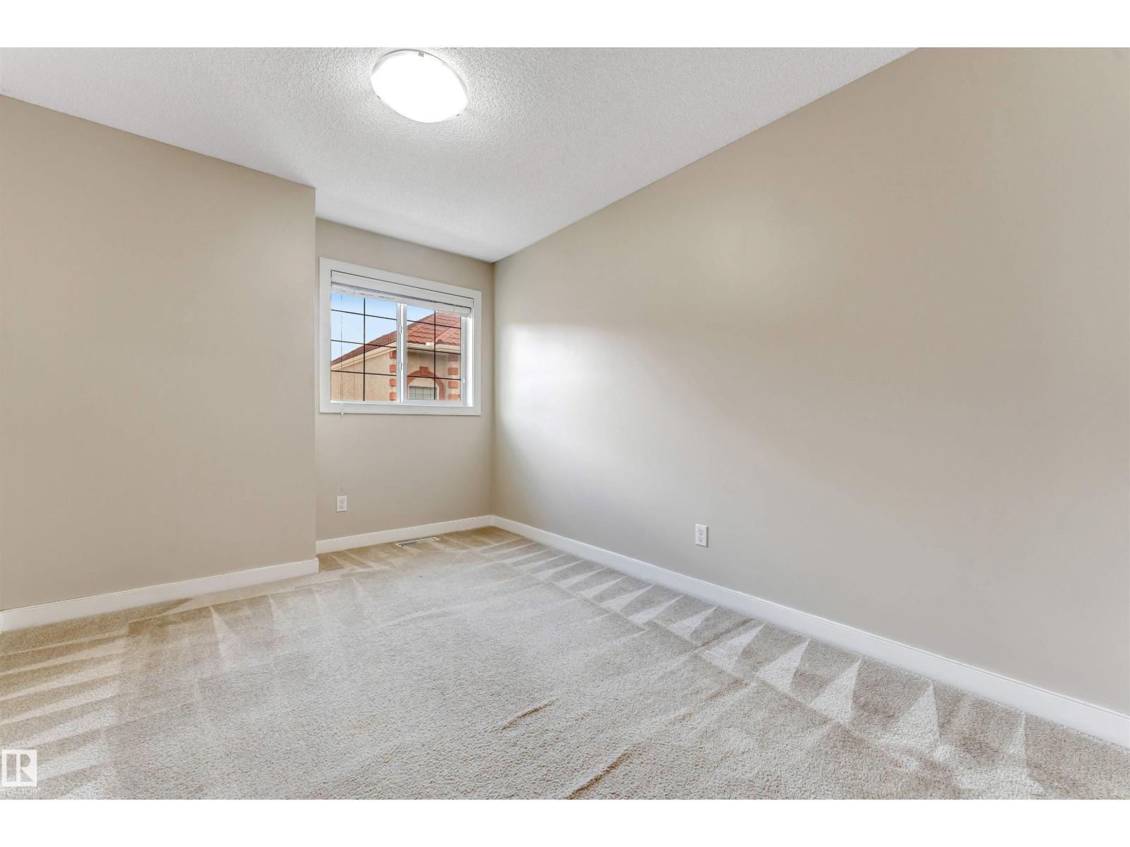 #27 13825 155 AV NW - 27