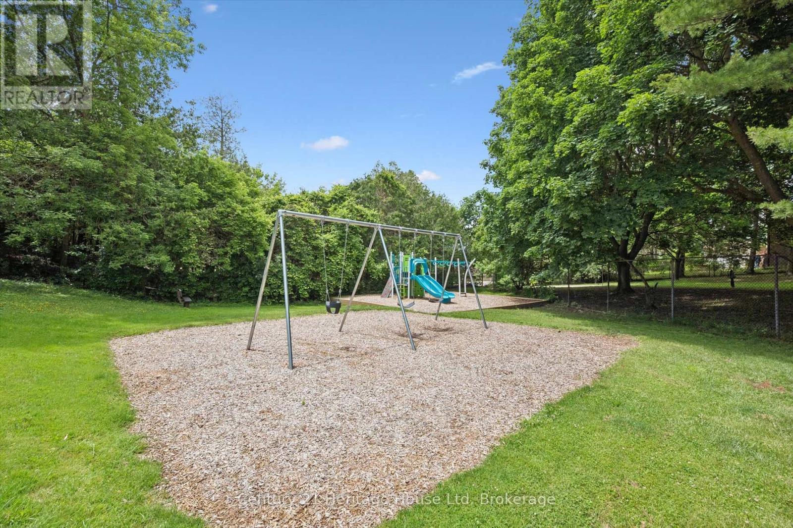 #50 120 COUNTRY CLUB DRIVE - 36