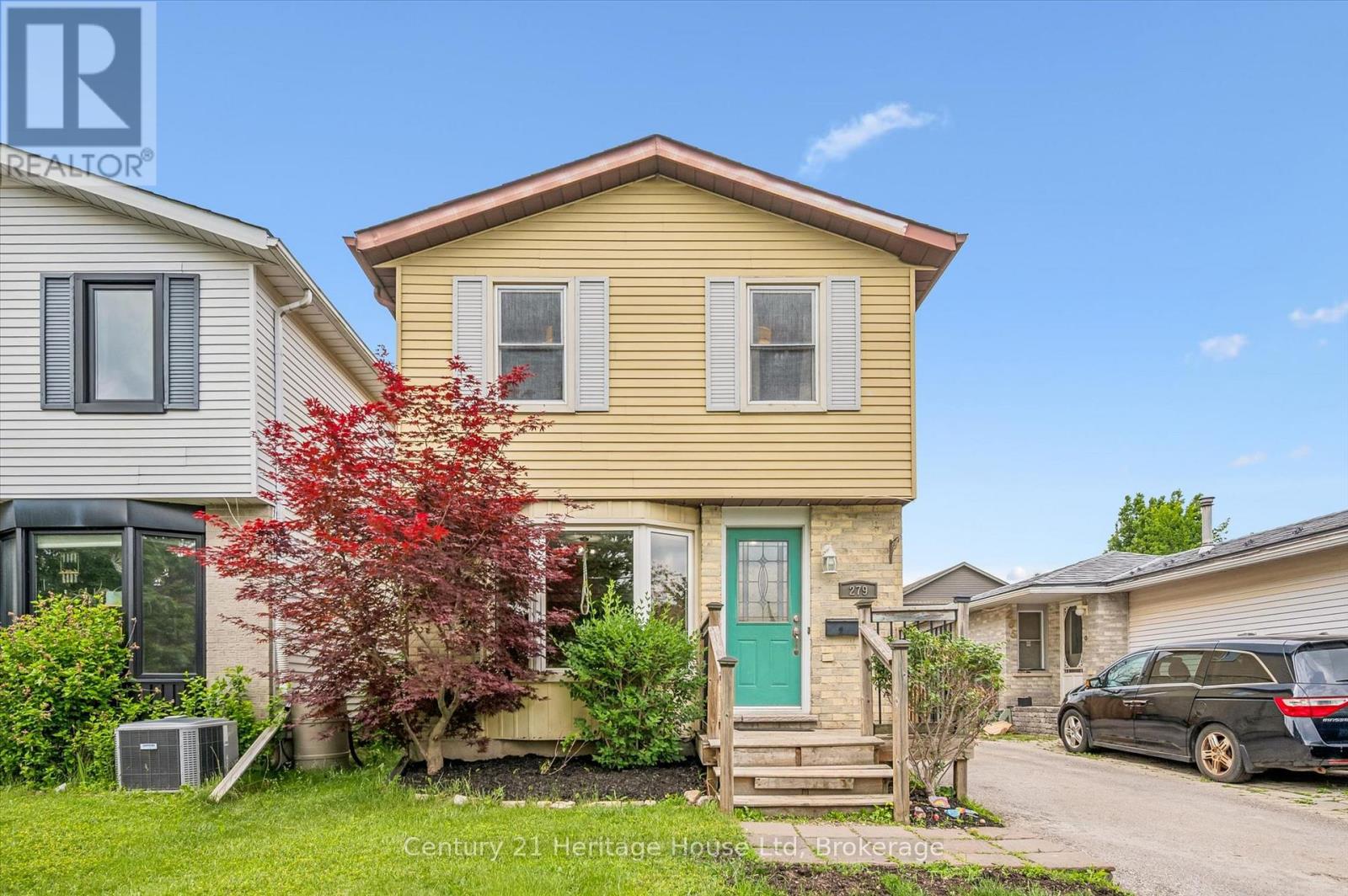 279 STRATHALLAN STREET - 1