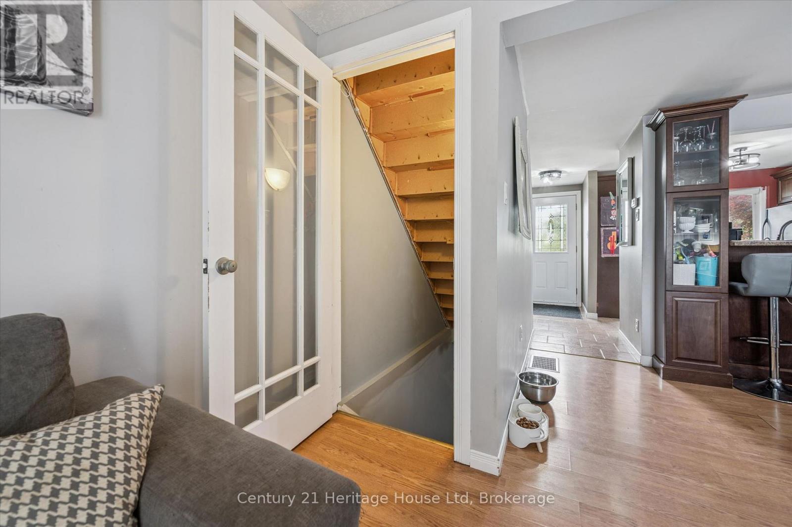 279 STRATHALLAN STREET - 29