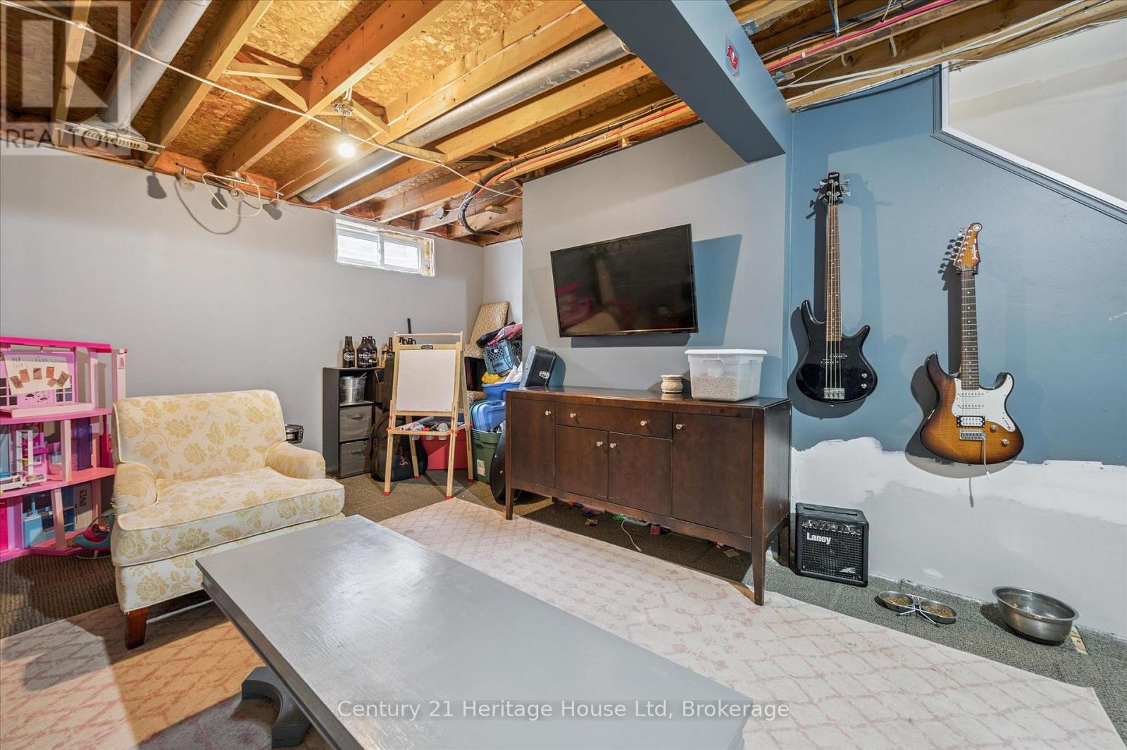 279 STRATHALLAN STREET - 32