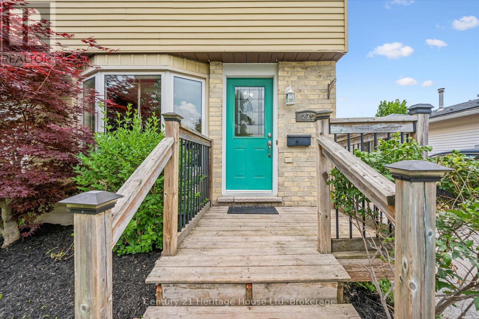 279 STRATHALLAN STREET - 5