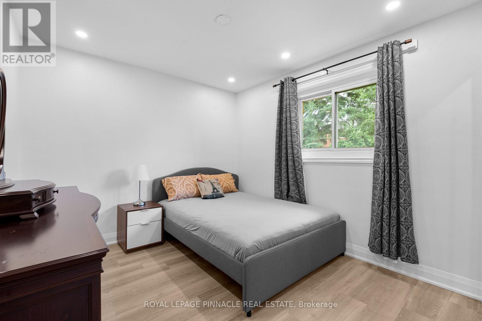 3361 THE CREDIT WOODLANDS - 25