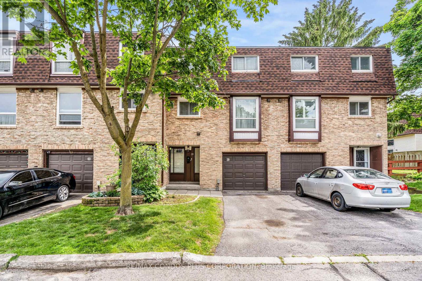 #39 222 PEARSON STREET - 4