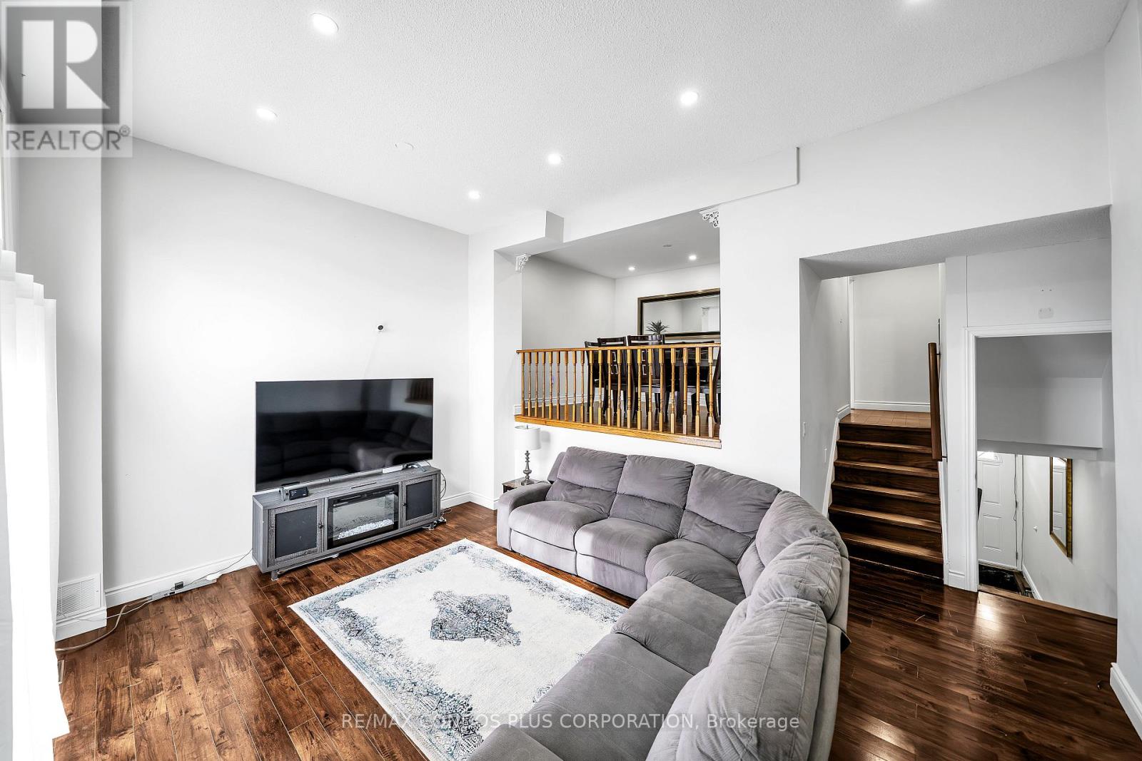 #39 222 PEARSON STREET - 1