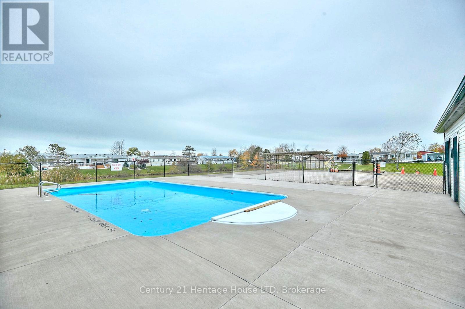 #268 3033 TOWNLINE ROAD - 36