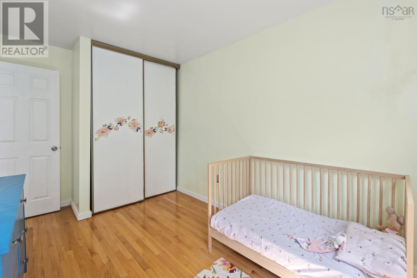 100 Forestside Crescent - 27