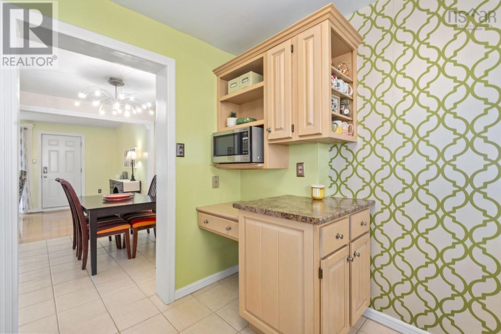 100 Forestside Crescent - 21