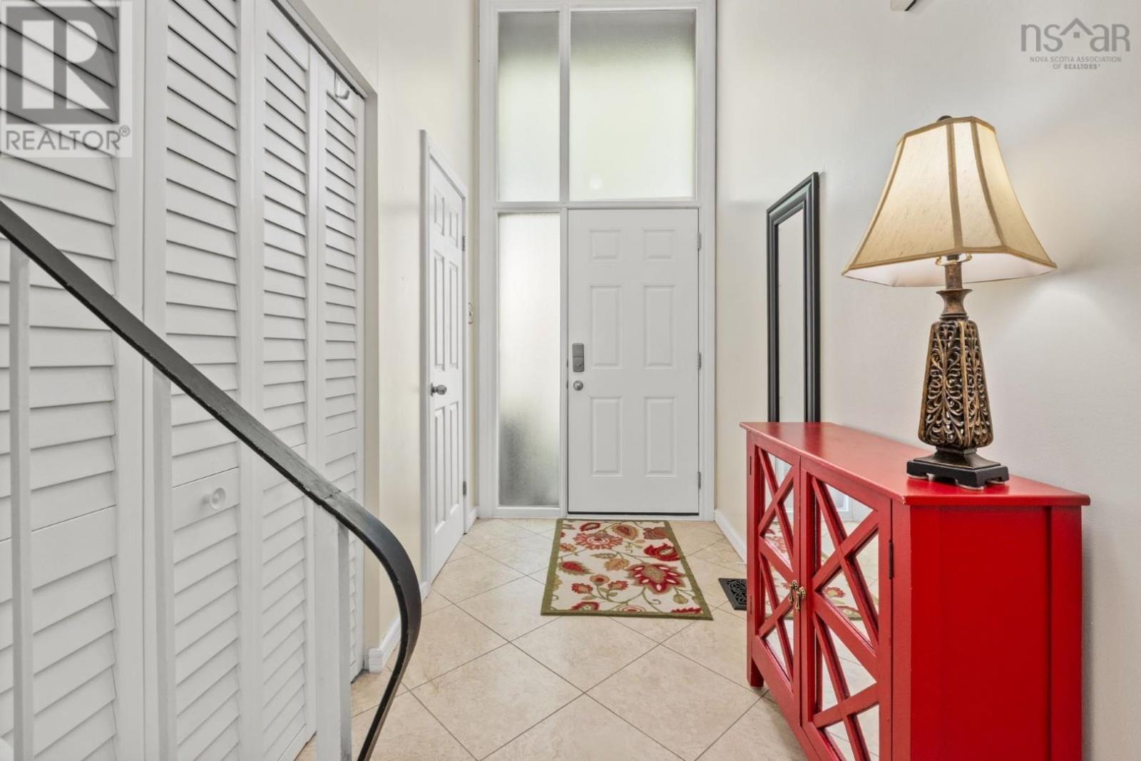 100 Forestside Crescent - 3