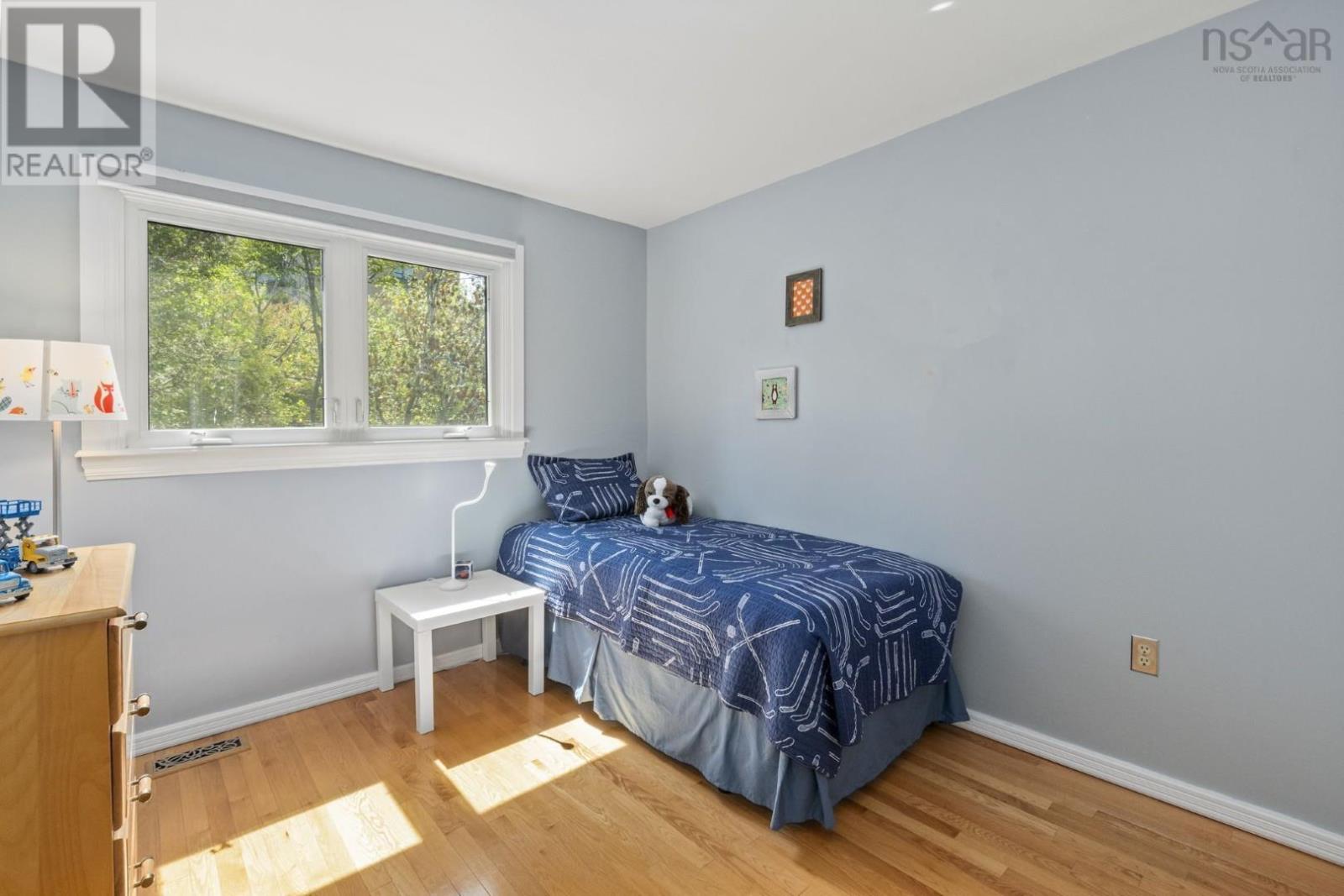 100 Forestside Crescent - 30