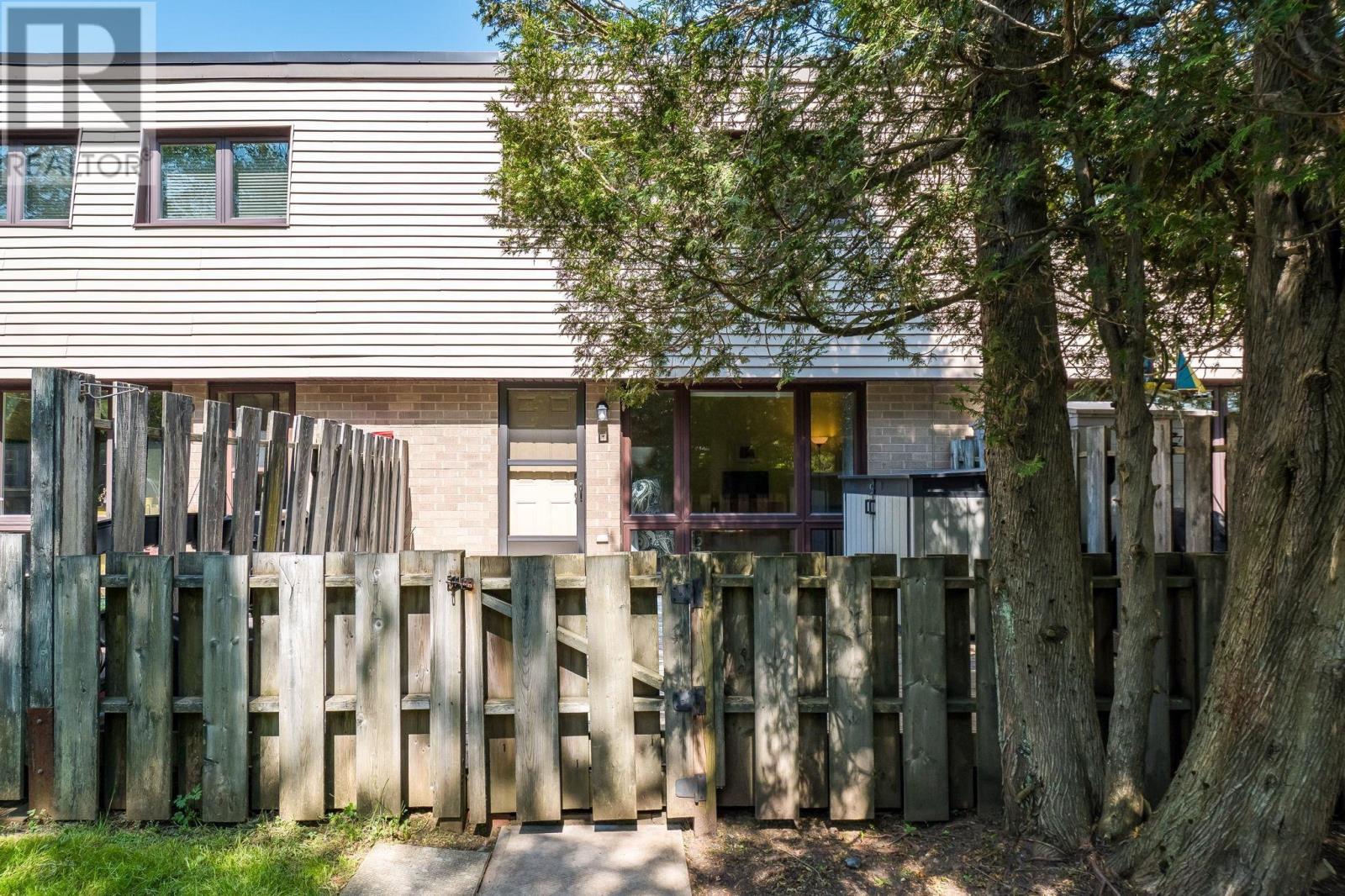 100 Forestside Crescent - 38