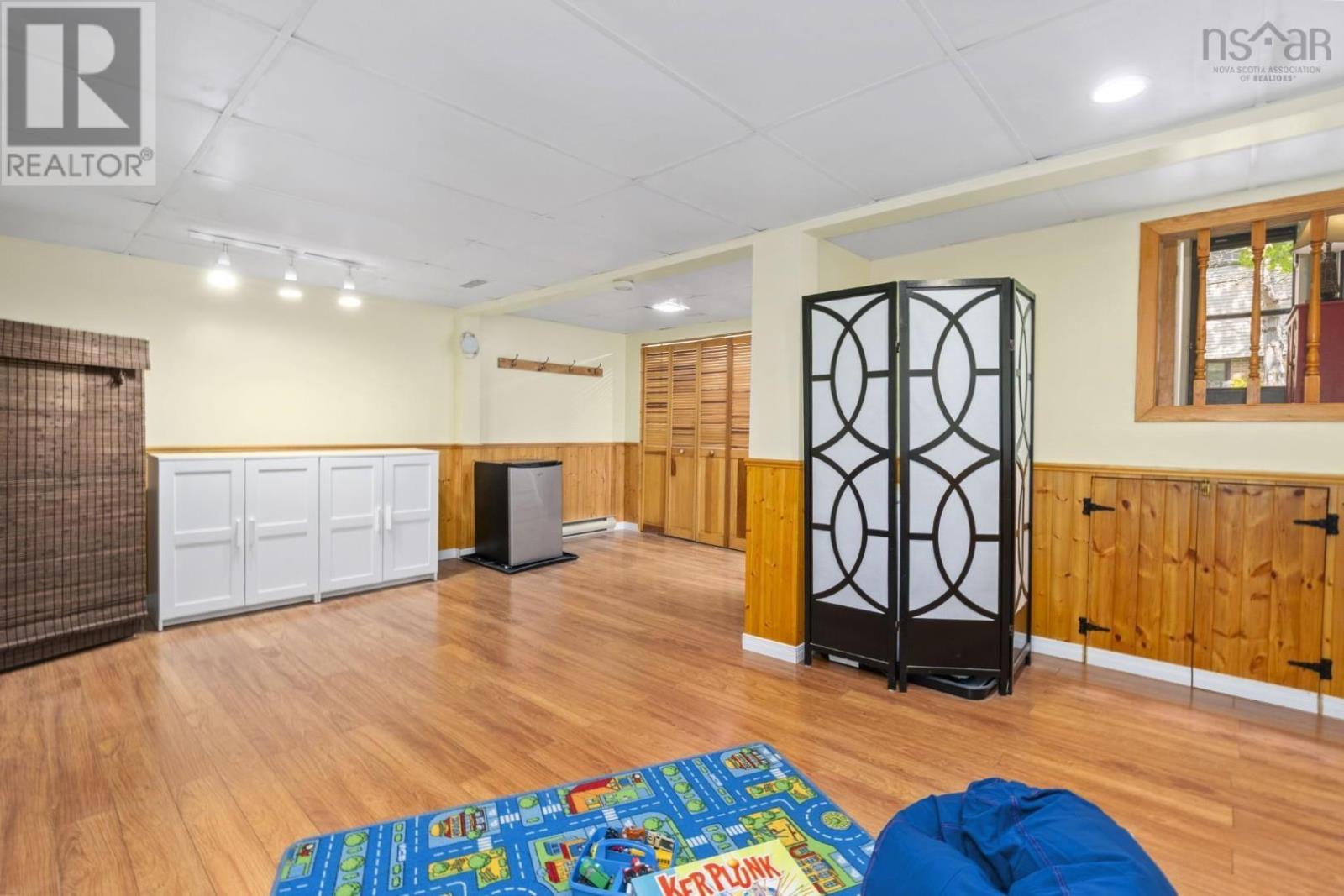 100 Forestside Crescent - 36