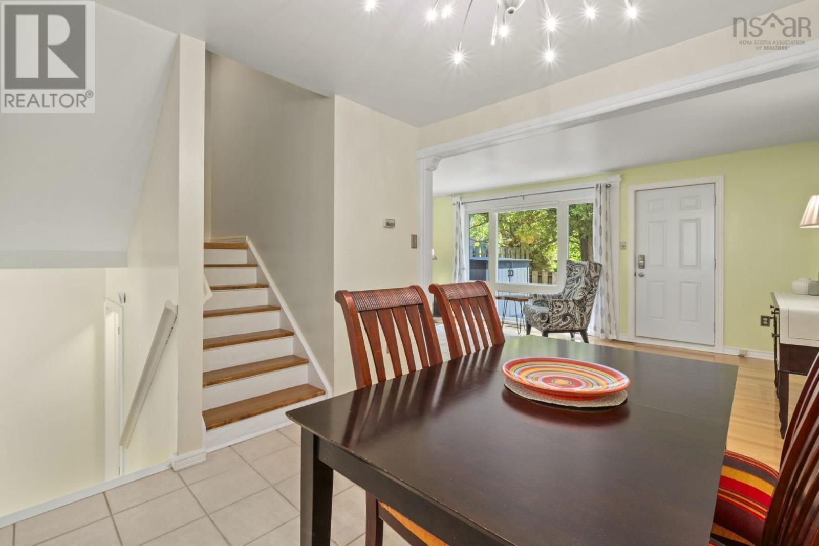 100 Forestside Crescent - 7