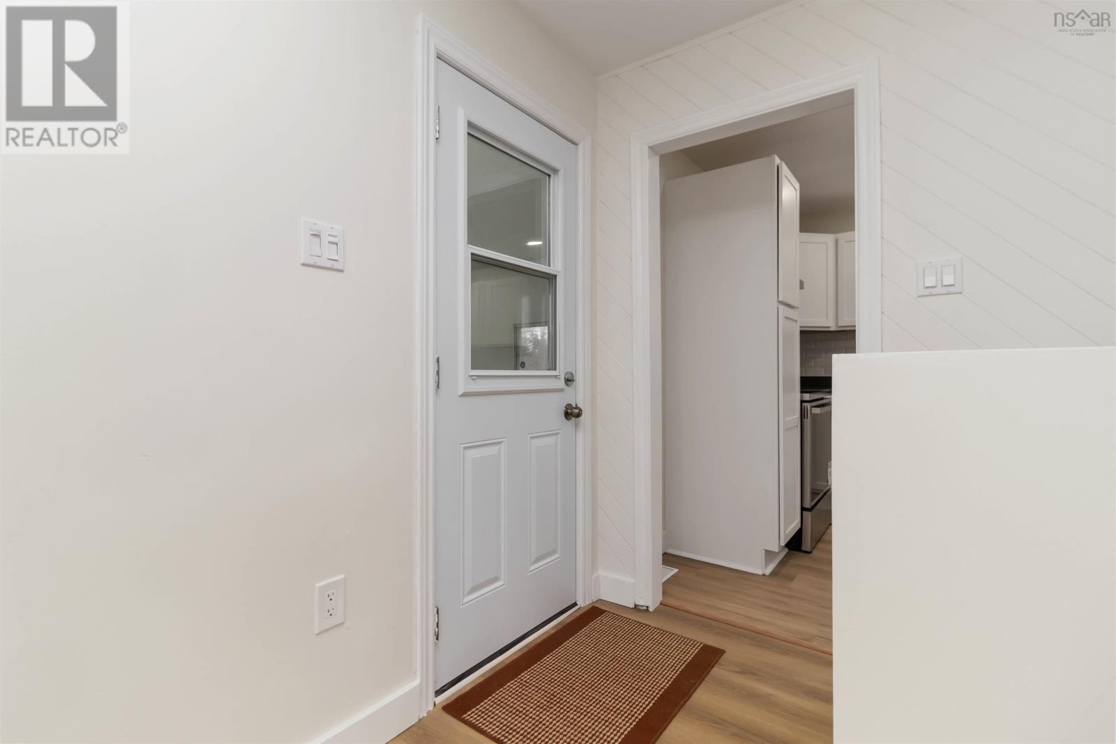 27 Countway Road - 13