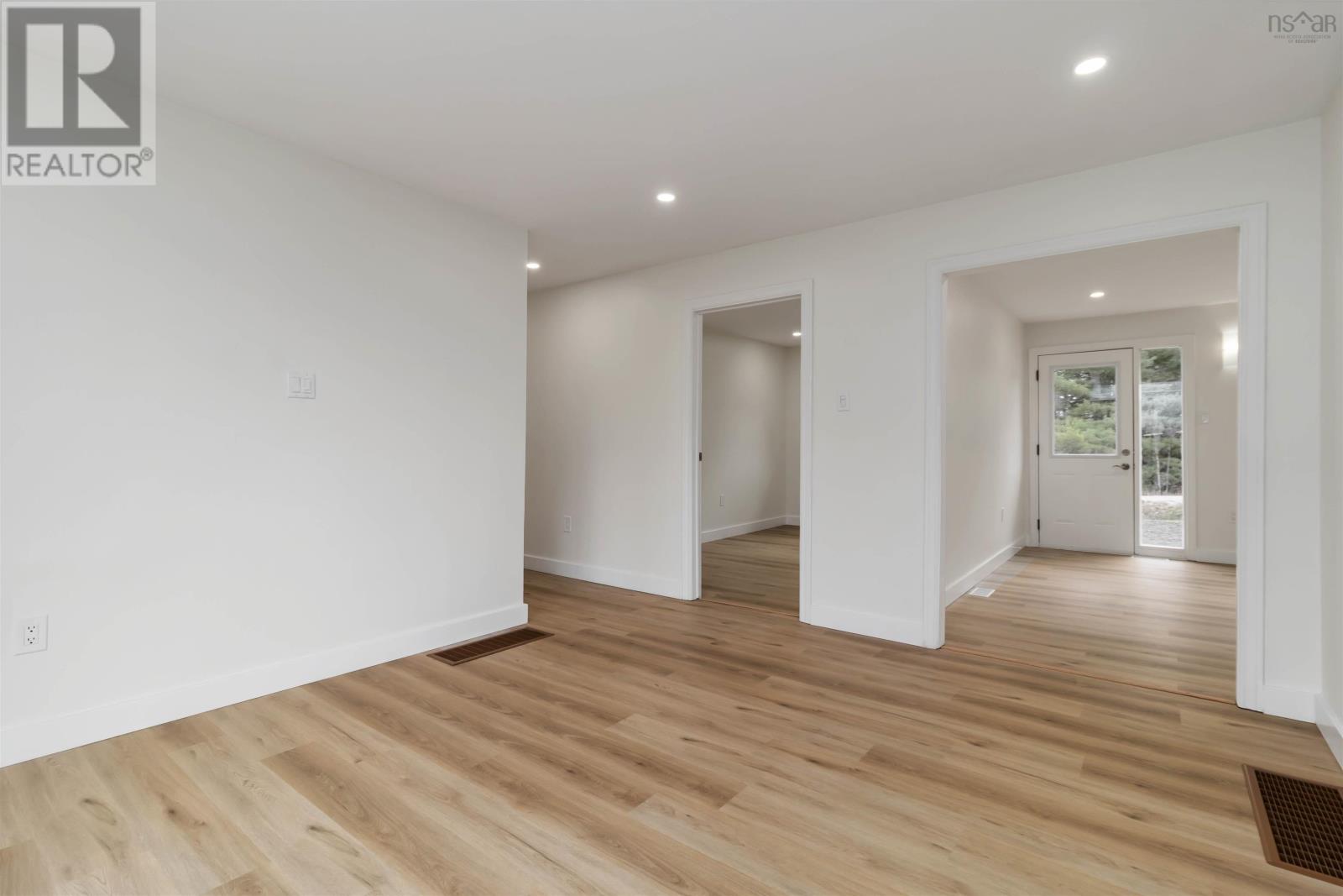 27 Countway Road - 4