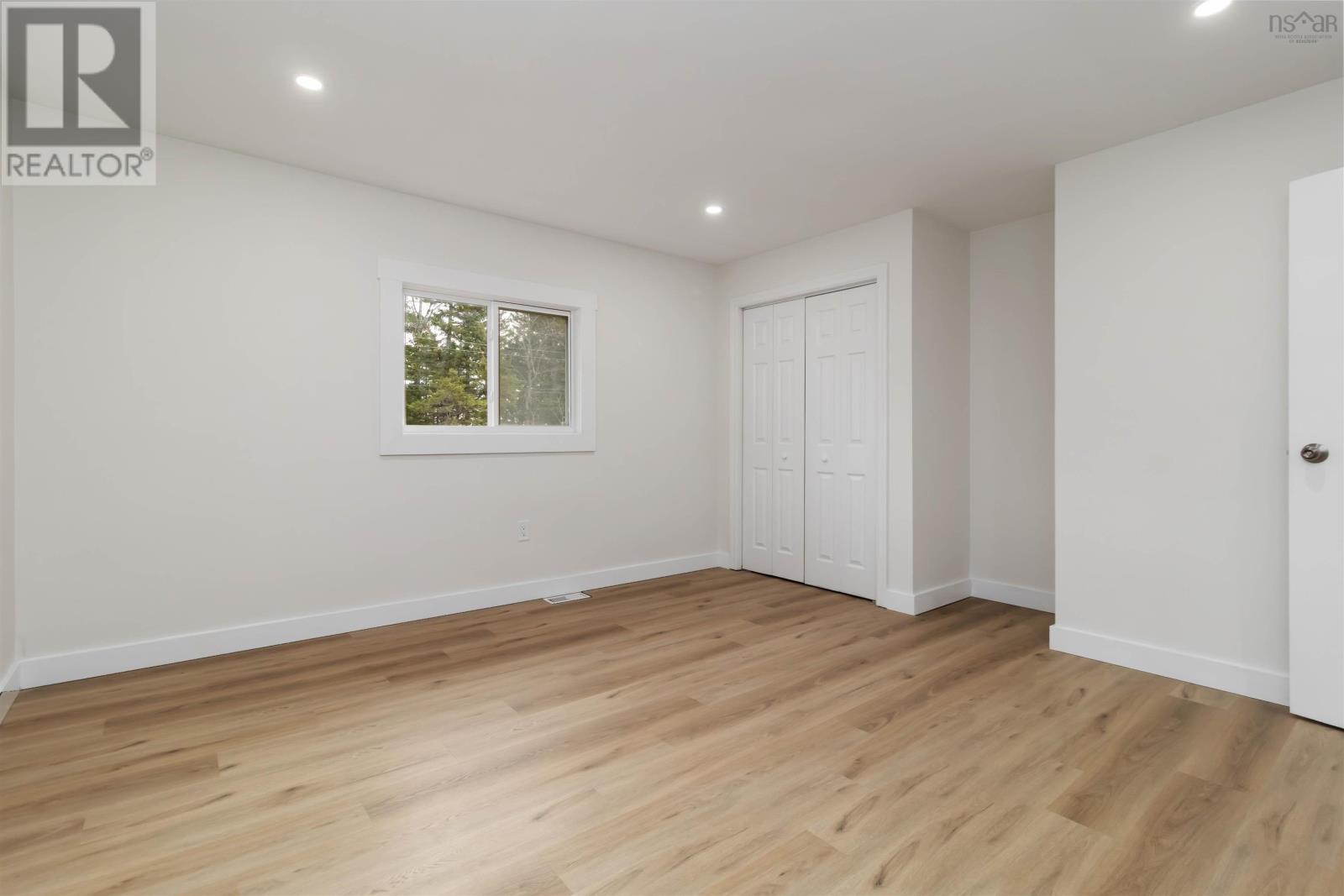 27 Countway Road - 9