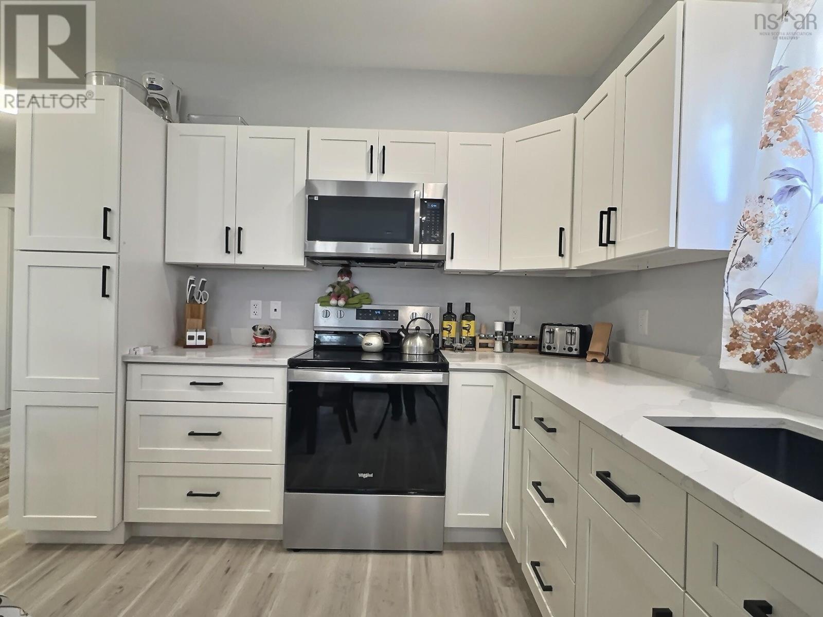 518 Truro Heights Road - 6