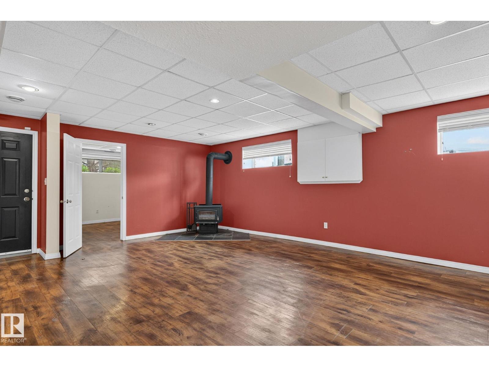 86 HERITAGE CR — photo 26