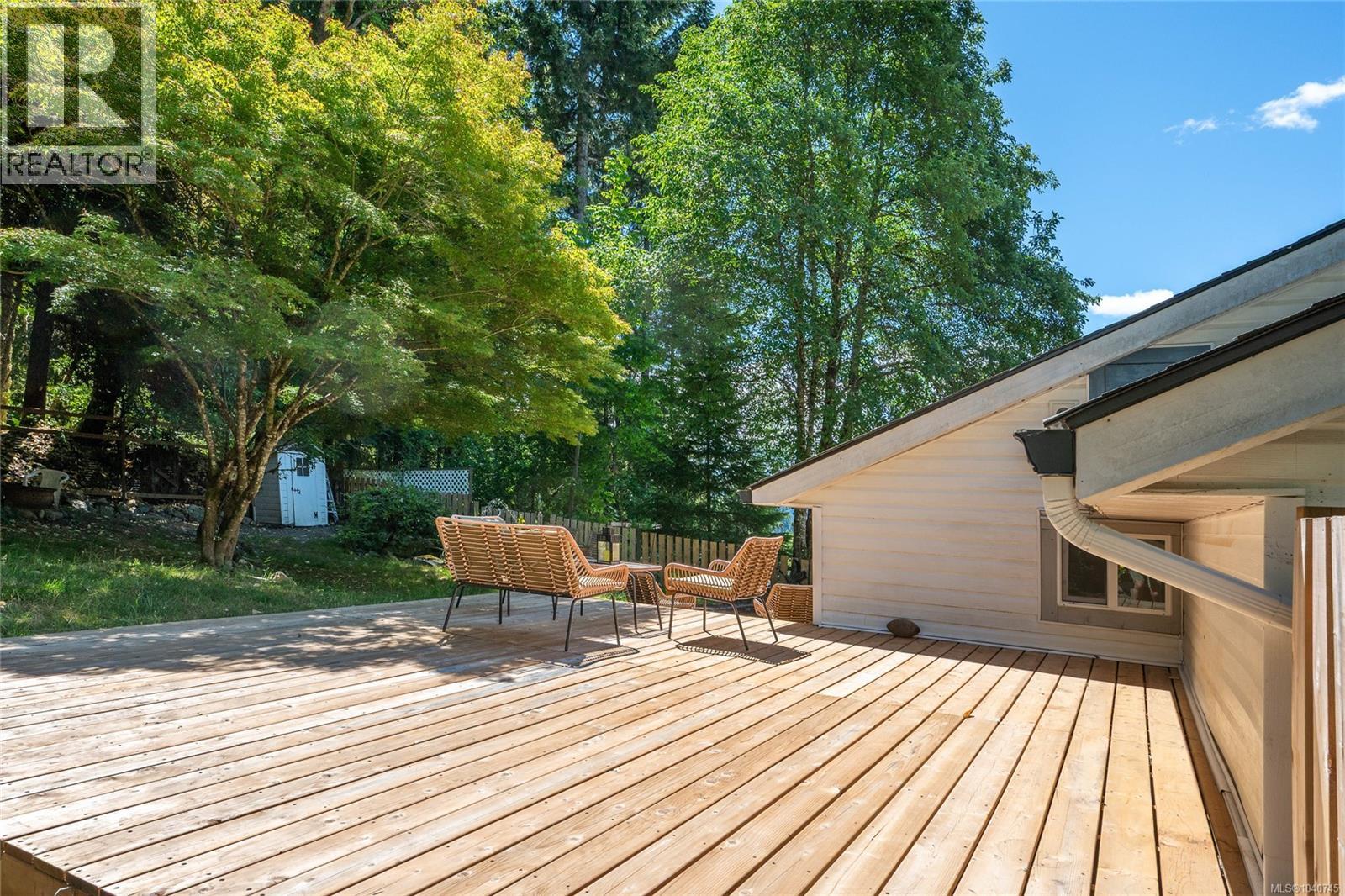8555 Maple Ridge Rd - 20