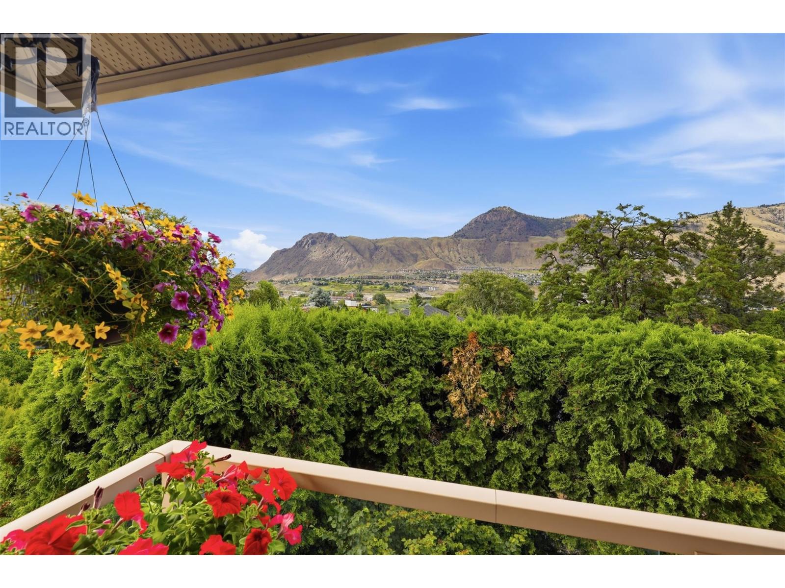 #10 1651 VALLEYVIEW Drive - 14