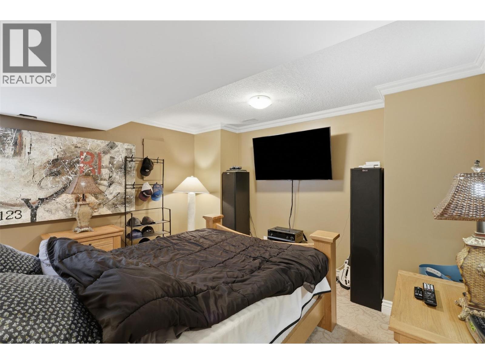 #10 1651 VALLEYVIEW Drive - 37
