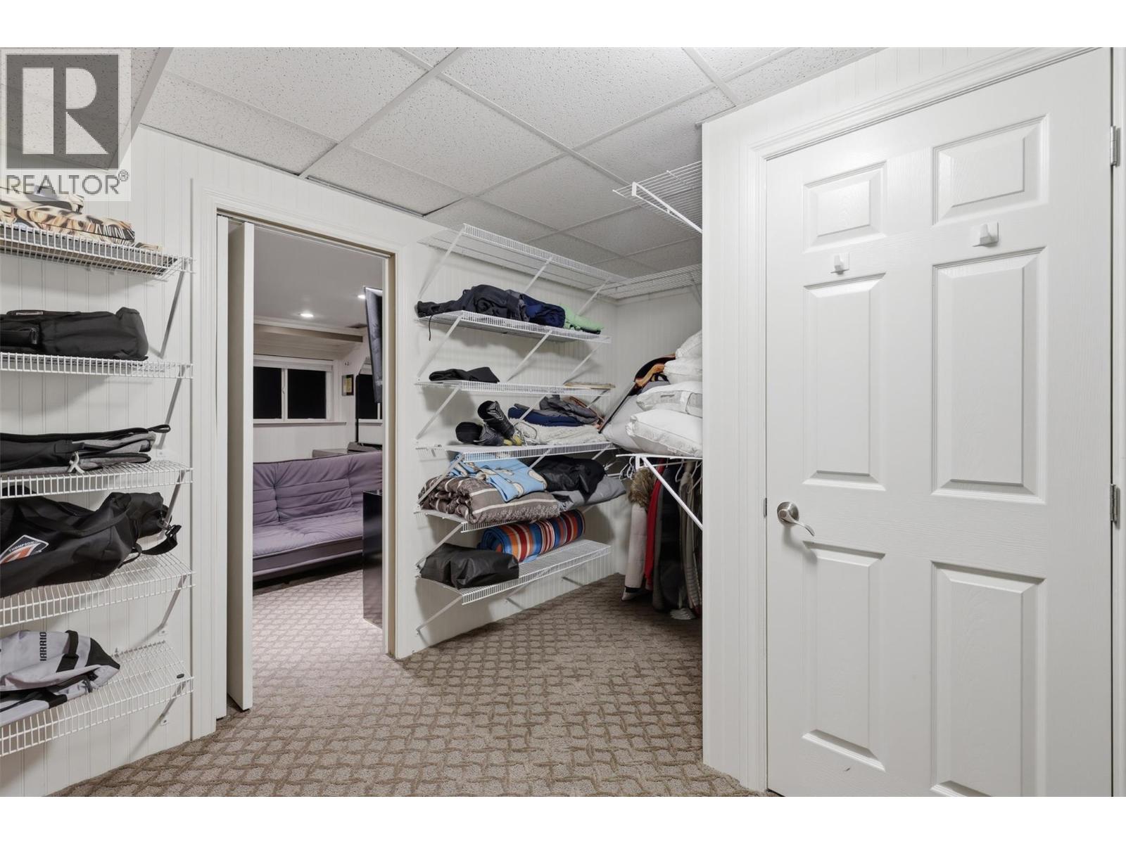 #10 1651 VALLEYVIEW Drive - 54