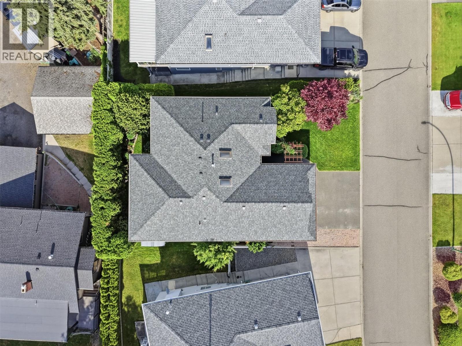 #10 1651 VALLEYVIEW Drive - 73