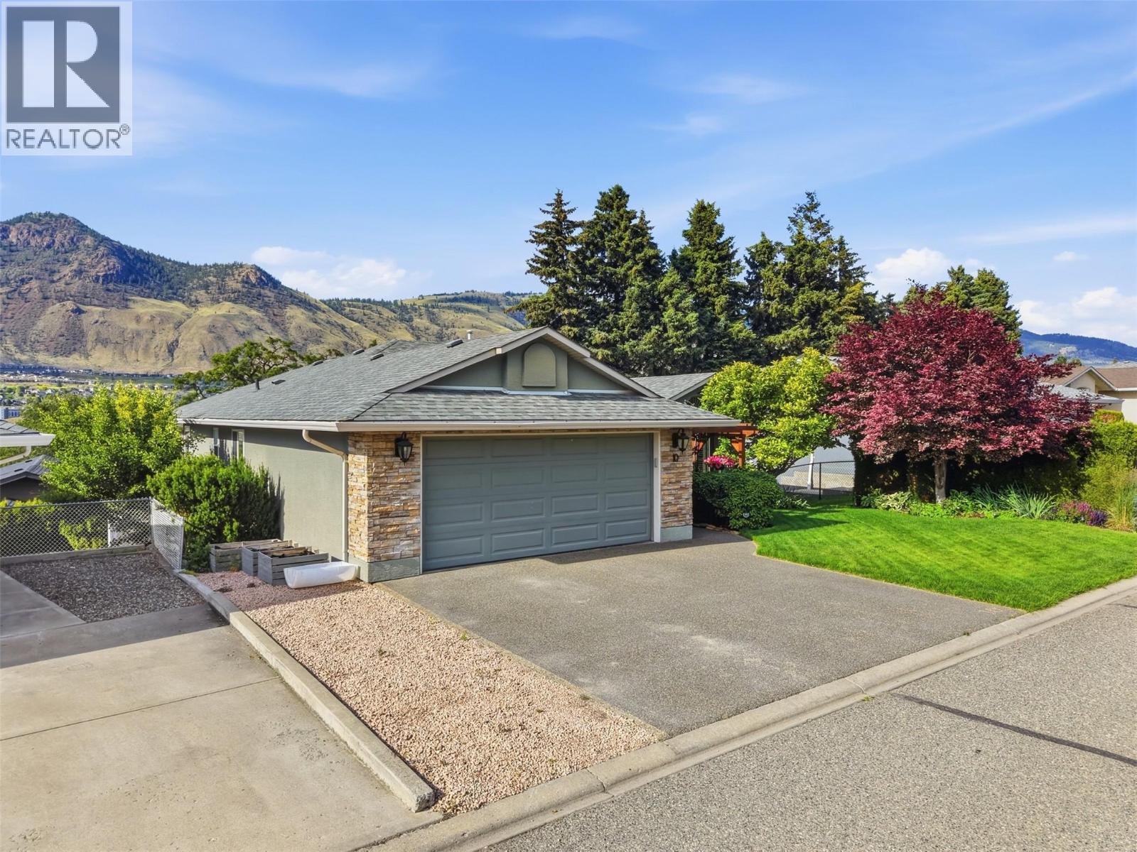 #10 1651 VALLEYVIEW Drive - 71