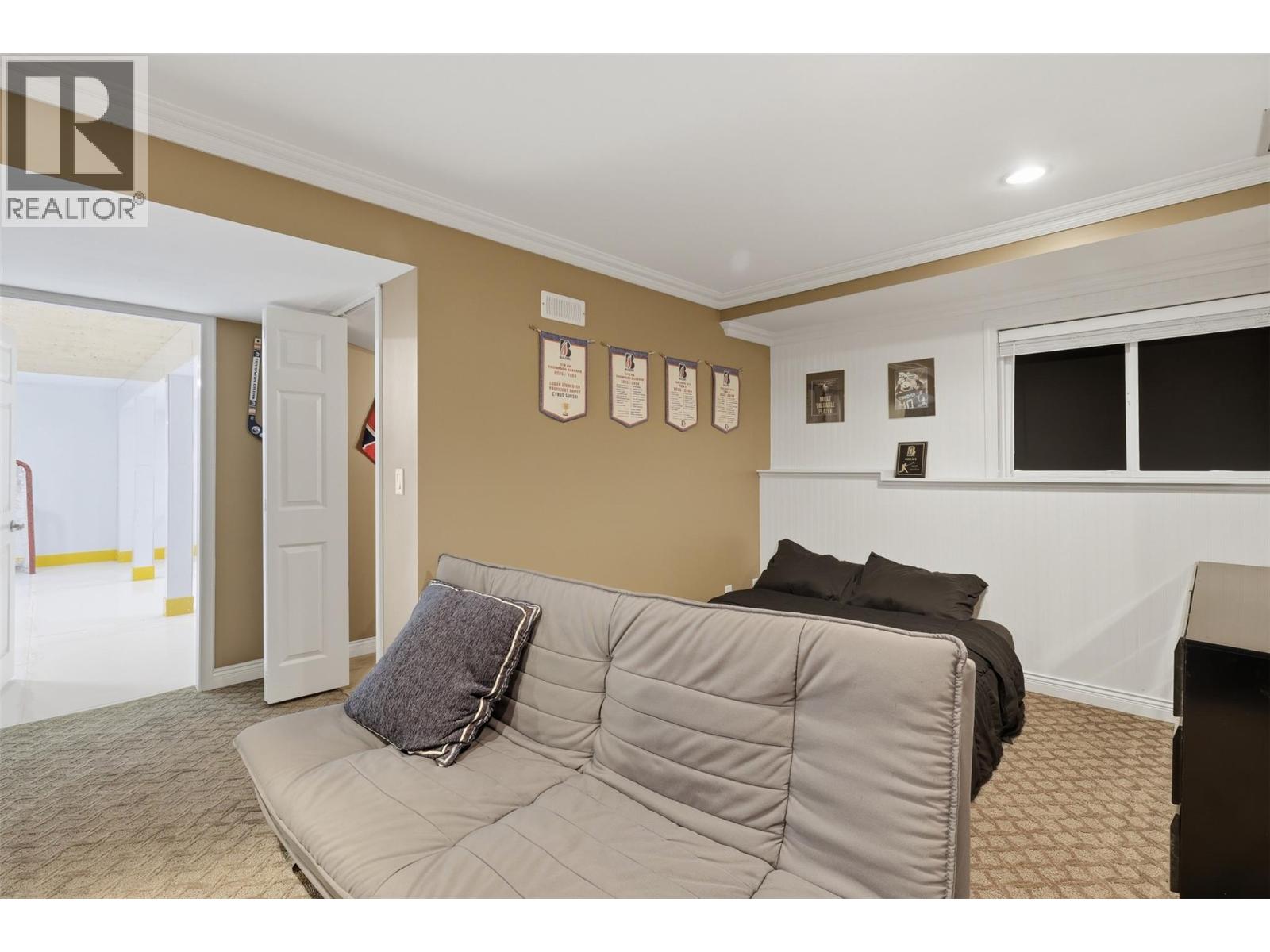 #10 1651 VALLEYVIEW Drive - 43