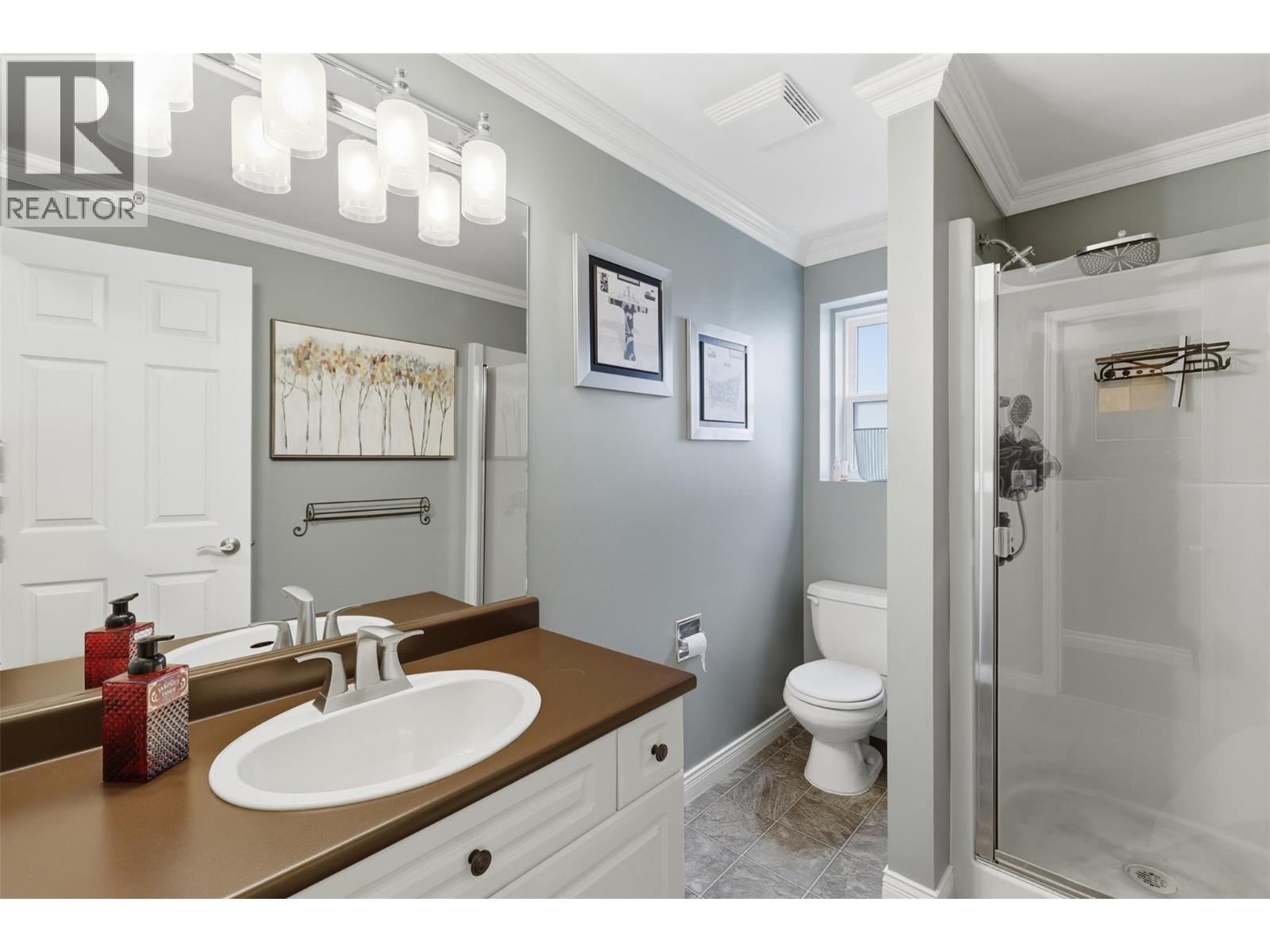 #10 1651 VALLEYVIEW Drive - 39