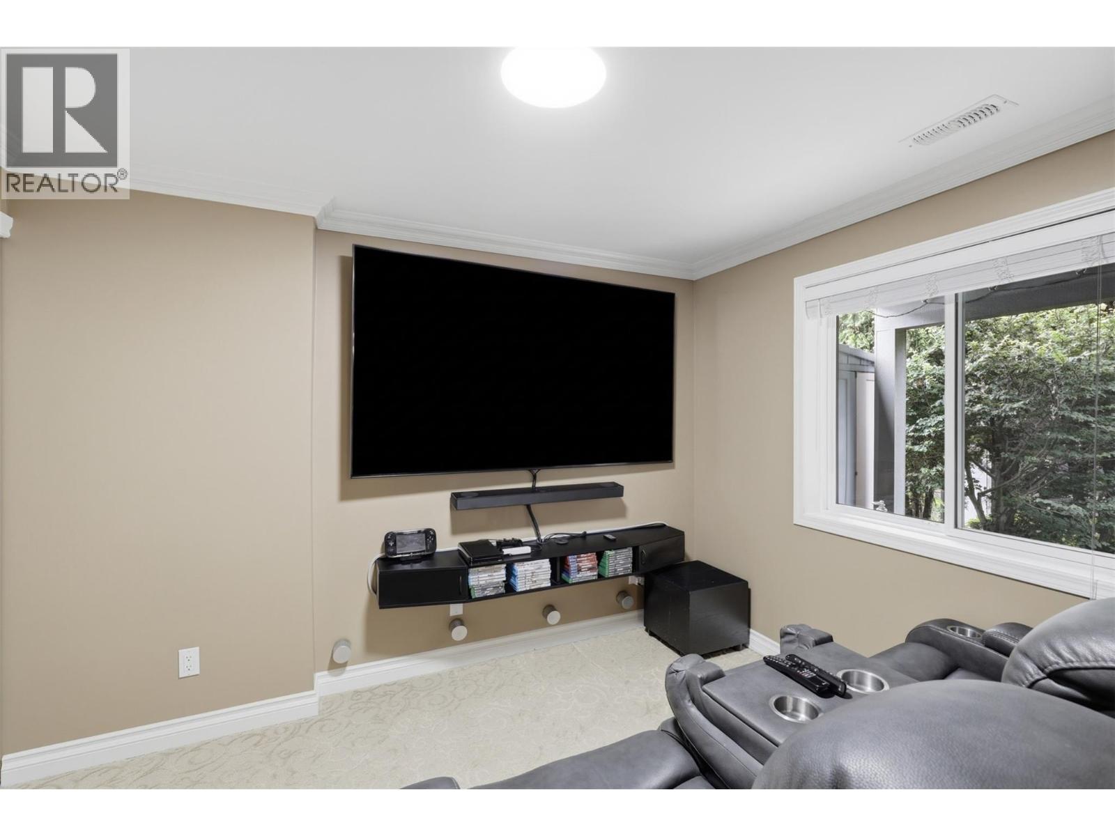#10 1651 VALLEYVIEW Drive - 41