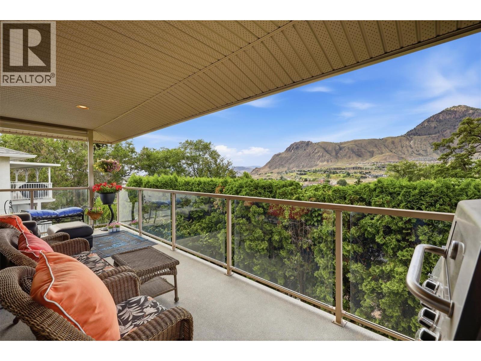 #10 1651 VALLEYVIEW Drive - 12
