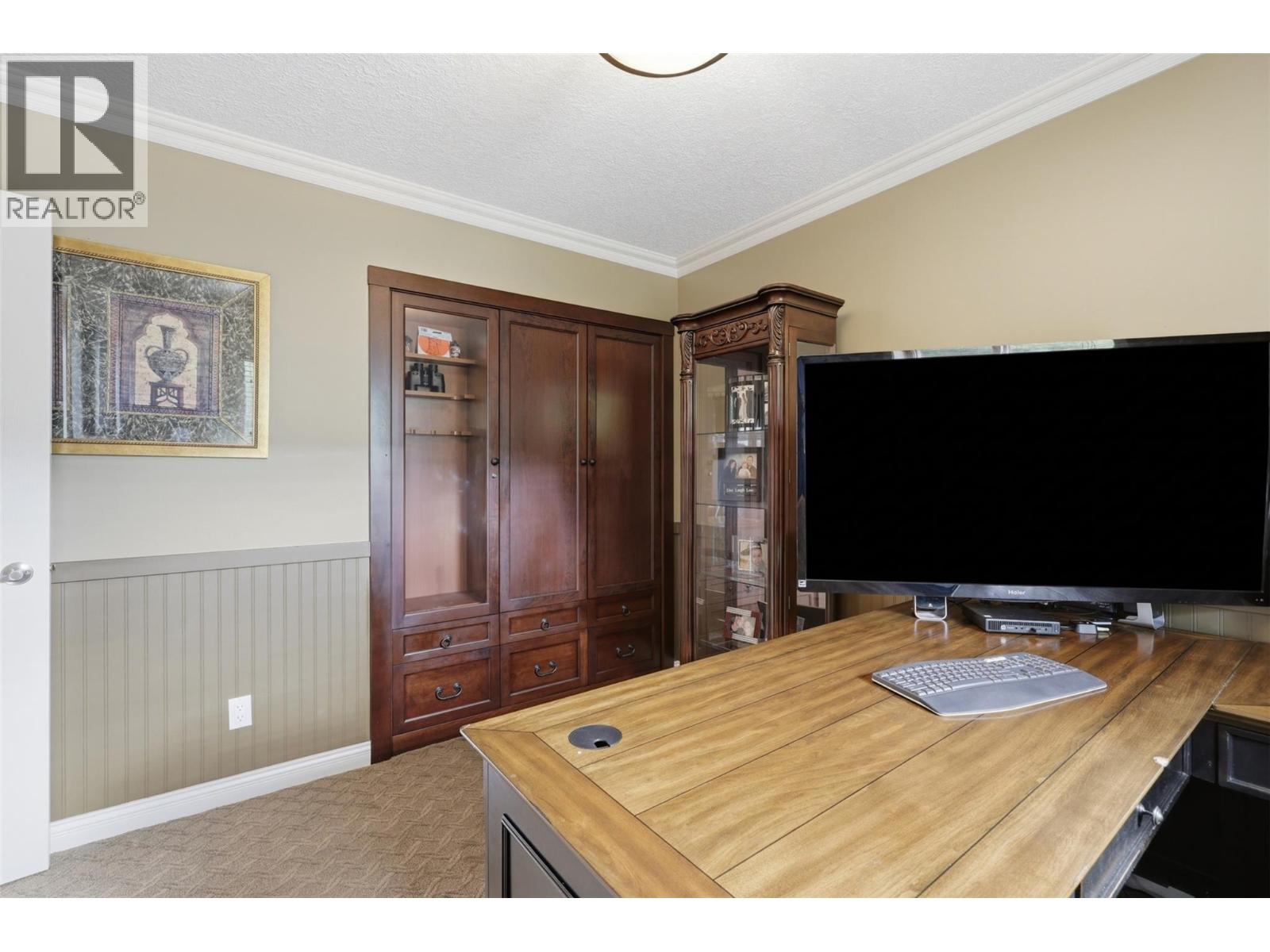 #10 1651 VALLEYVIEW Drive - 27