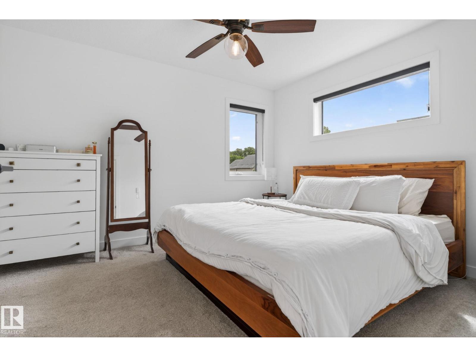 11539 86 ST NW - 21