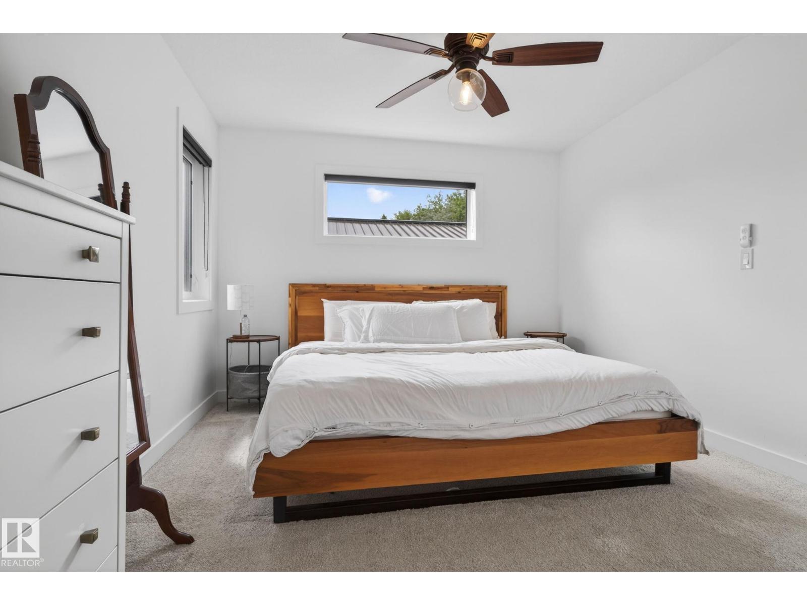 11539 86 ST NW - 22