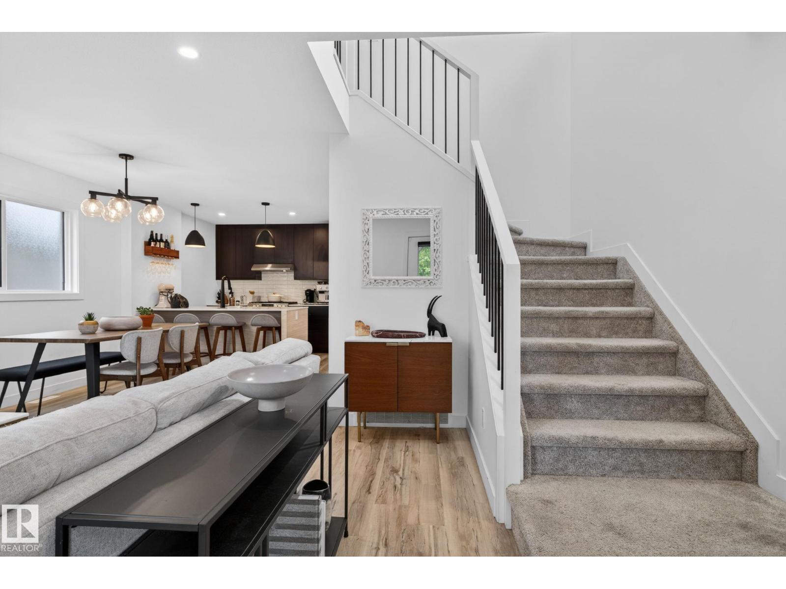 11539 86 ST NW - 3
