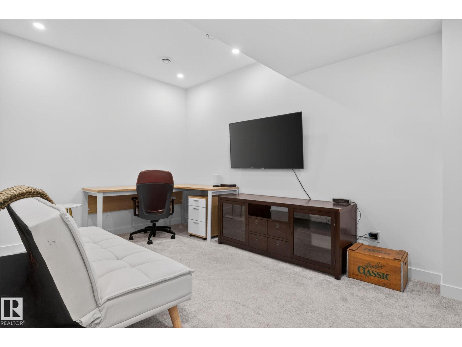 11539 86 ST NW - 31