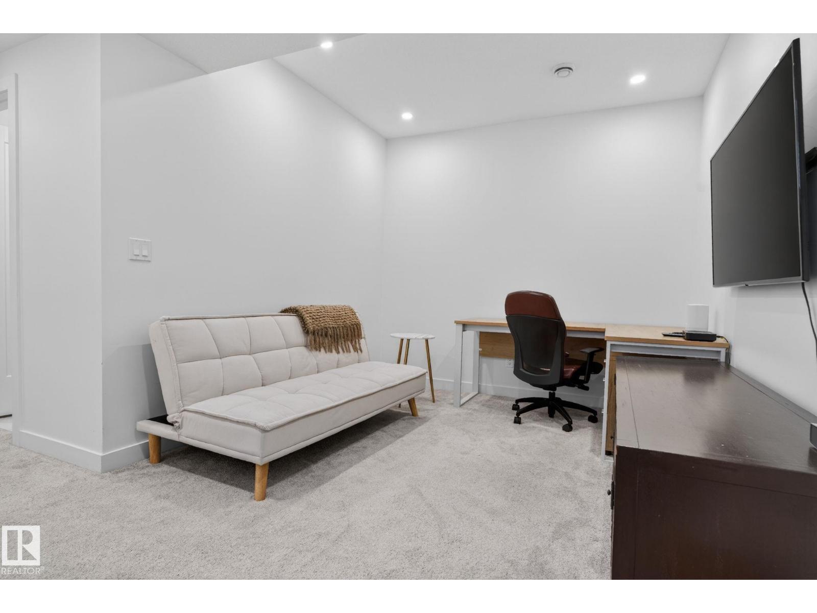 11539 86 ST NW - 33