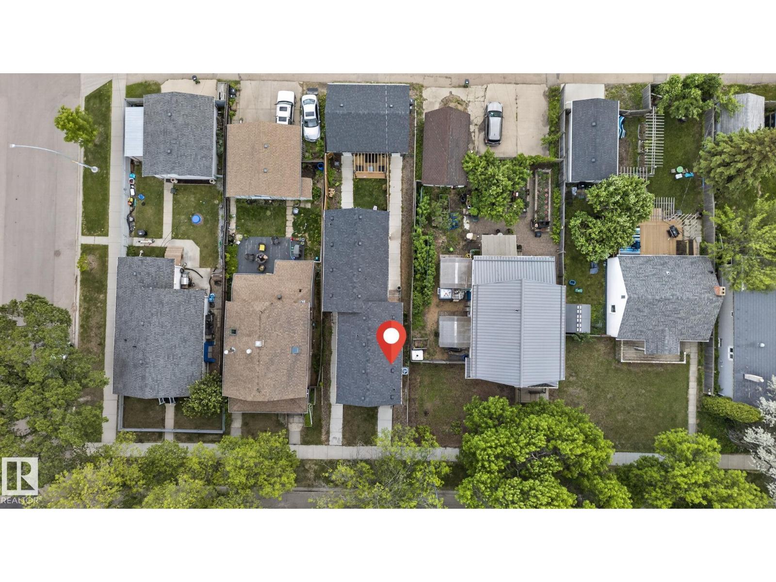 11539 86 ST NW - 40